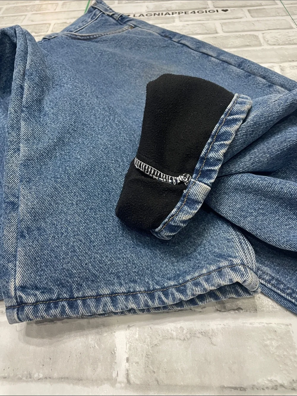 Carhartt Men’s workwear denim blue jeans. Fleece lined.40x34. Pre-owned. See pic